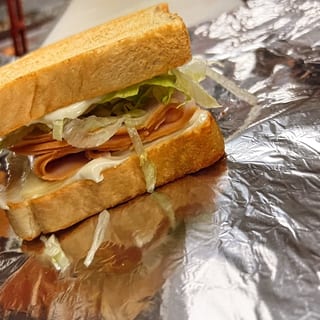 Turkey Ham & Cheese Sandwich (*)