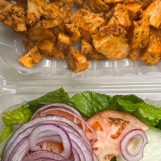 Grilled Chicken Salad (*)