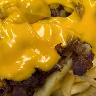 Bacon Cheese French Fries (*)